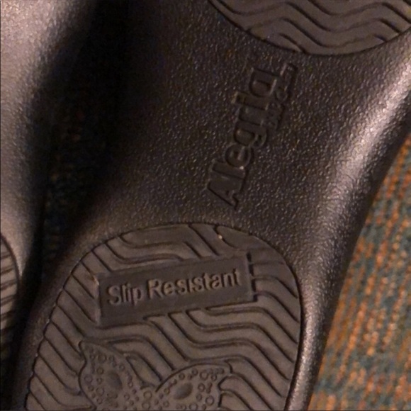 Alegria PG Lite Kaitlyn Black Patina Leather MaryJane Clog/Size: 37, (US 7/7.5) - Picture 10 of 11